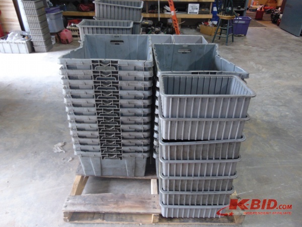 lot 59 image: Pallet Full Of Storage Containers