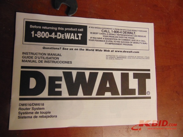 lot 72 image: Dewalt Router