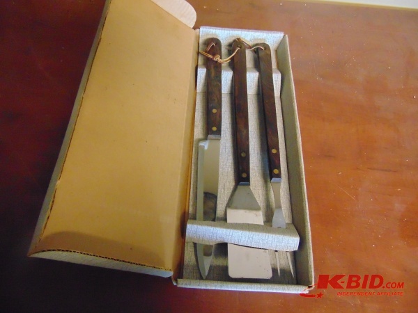 lot 125 image: Stainless Steel Barbecue Set