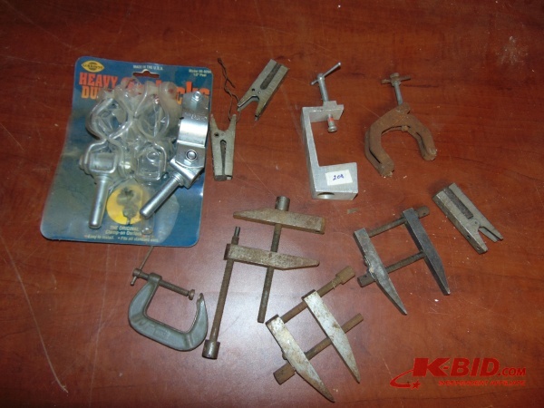 lot 133 image: Oar Mounts & Misc. Clamps