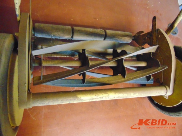 lot 147 image: Clemson Reel Push Mower