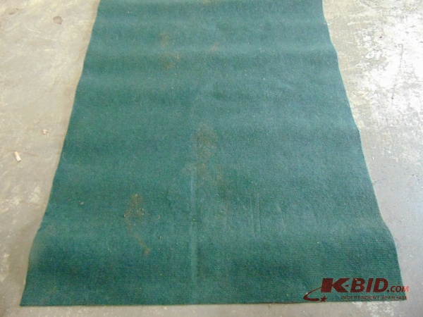 lot 173 image: Outdoor Carpet