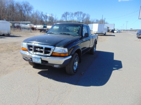 lot 2 image: Ford Ranger