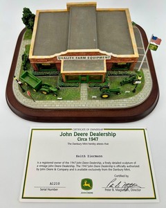 John Deere Dealership Circa 1947 Danbury Mint A1210 Display