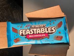 NY 2 - MrBeast Feastables Milk Chocolate 10-Bar Box 21 Oz
