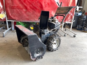 Snowthrower With Snow Cab