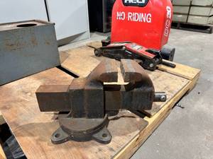 Morgan Chicago 145 Bench Vise