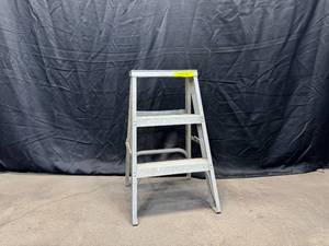 3 Step Aluminum Ladder