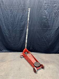 Hydraulic Floor Jack