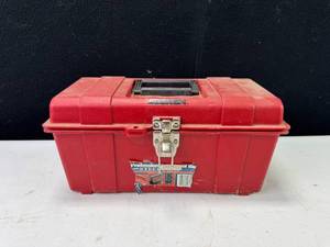Toolbox & Pipe Pieces
