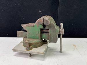 Bench Vise