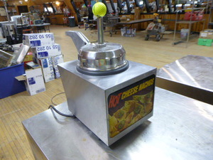 Server Hot Sauce Dispenser