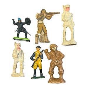 Collection of Vintage Toy Soldiers & Military Figures
