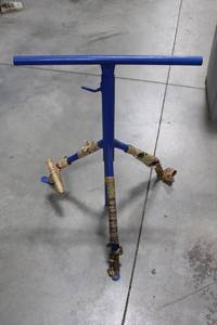 3M TN-252 Adjustable Metal Stand