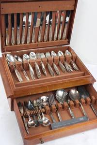 Oneida, Holmes & Edwards & International Silver Flatware Set in Wooden Chest