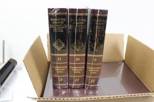 Seventh-Day Adventist Bible Commentary Set (Lot of 12)