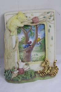 Charpente Disney Winnie the Pooh Picture Frame With Tigger & Piglet
