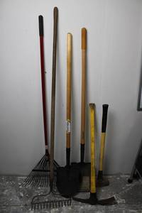 Mixed Garden Tool Lot of 6