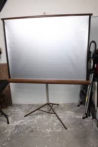 Da-Lite VIP Projector Screen 3 X 4