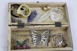 Mixed Jewelry & Stones Set in Carved Wood Box