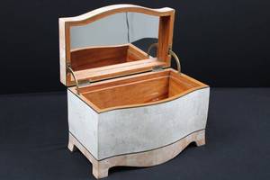 Ethan Allen Wood Jewelry Box With Mirror