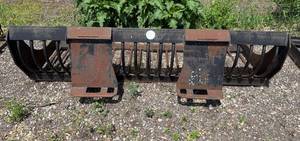 Y - Skeleton Bucket - Heavy Equipment Attachment