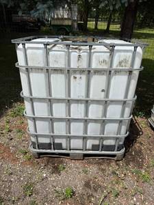 Y - IBC Tote - Castrol Industrial North America 216469