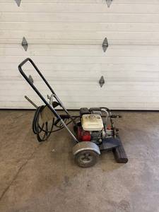 1 - Pressure Washer - Advance Honda GX140 5.0 HP Gas Powered