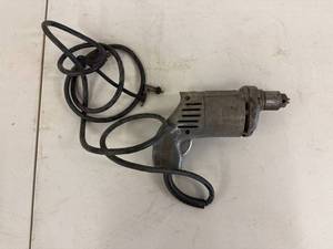 Electric Drill - Hole-Shooter Milwaukee 250 Model 72-2