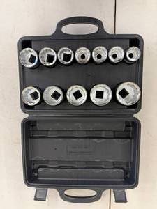 Metric Socket Set - Harvest Forge 12-Piece Carry Case