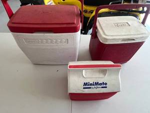 Cooler Lot - Coleman & Igloo MiniMate Coolers (Lot of 3)