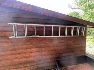 Extension Ladder - Aluminum