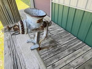 Antique Meat Grinders & Sausage Stuffers Mixed Lot