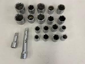 Socket Set - Assorted Chrome Sockets & Extensions (18 PC)