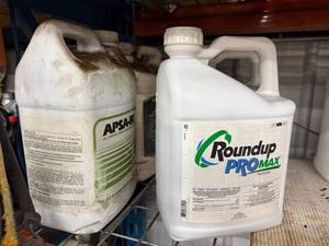 Agricultural Chemicals Mixed Lot  - APSA-80, Roundup Pro Max & NutriPlant AG - content quantities unverified