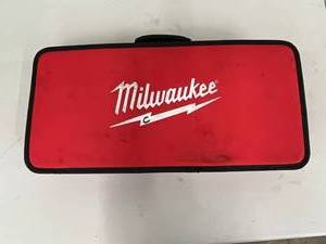 Cordless Grease Gun - Milwaukee M18 2646-20 in Case