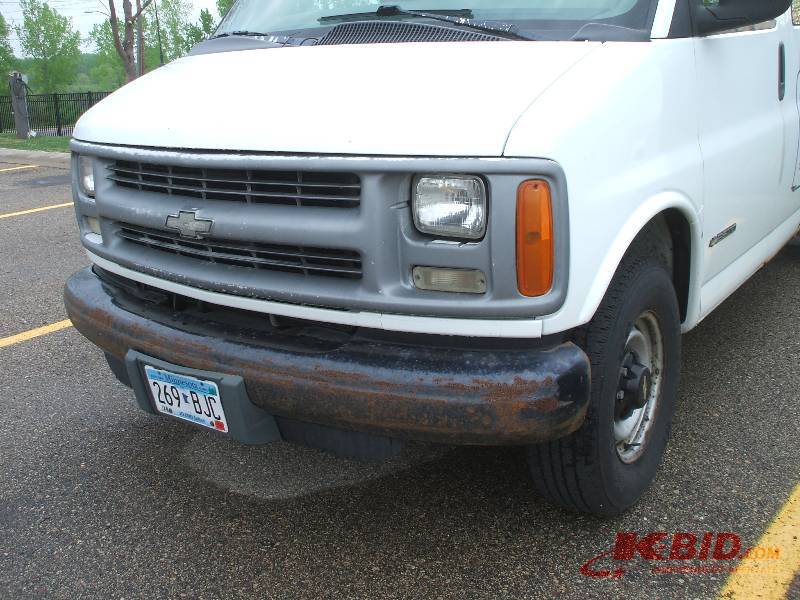 99 Chevy 2500 SV EXP Passenger Van