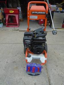 Murray 3200 psi gas powered pressure washer. As new condition. With hose & wand. As shown.