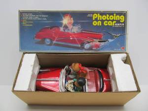 Near Mint or Mint in Box Vintage Tin Toy Car wTourist Photographers