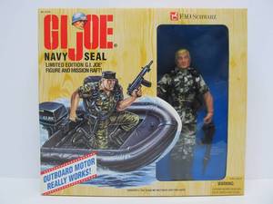 Mint in Box Large Size GI JOE Navy Seal Set wRaft &amp Working Outboard