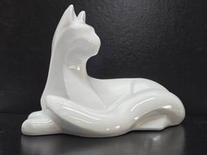 Large Vintage White Ceramic Art Pottery HAEGER Cat Statue
