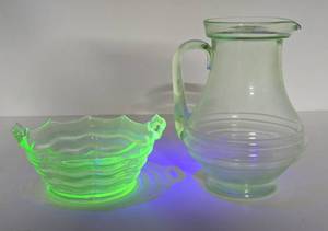 Old Vintage 1930s era Green Vaseline Glass Bowl &amp Pitcher