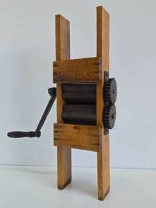 Primitive Antique Hand Crank Fruit Crusher
