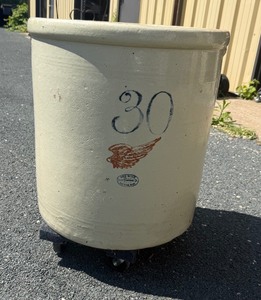 Nice Antique 30 Gallon RED WING Stoneware Crock