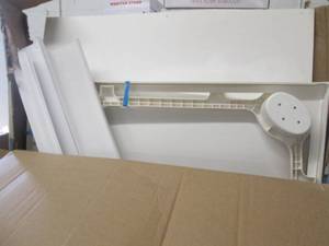 Mustee 32 x 32 base freestanding s...