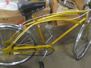 Vintage curve framed Courier 3 bike...
