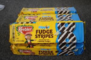 6 Packs of Flipped Fudge Strips Exp...