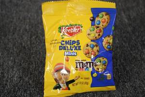 12 Snack bags of chips deluxe mini ...