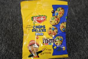 12 Snack bags of chips deluxe mini ...