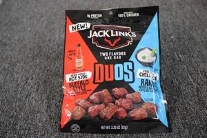4 Snack Packs of Jack Links Duos Pa...